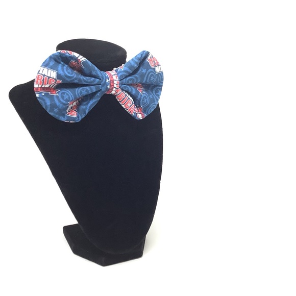 Captain America Blue Handcrafted Bow Tie - Comic Book Collection - Picture 6 of 7
